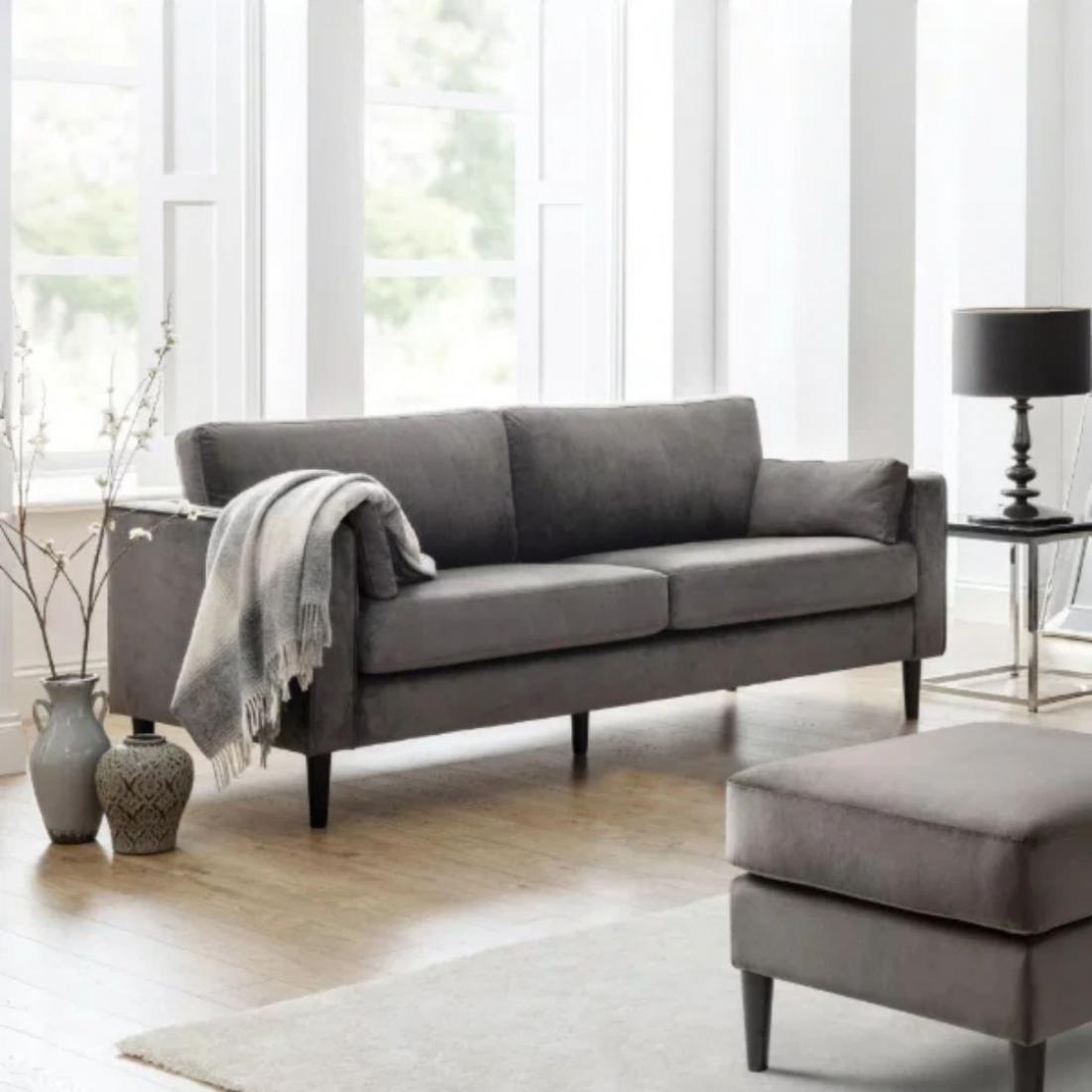 7170_furniture_Hayward.jpg